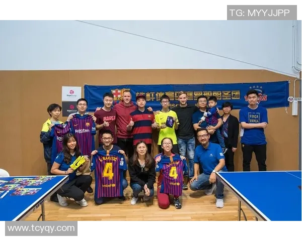 足球是精神的象征与信仰，连接心灵与梦想的永恒之旅